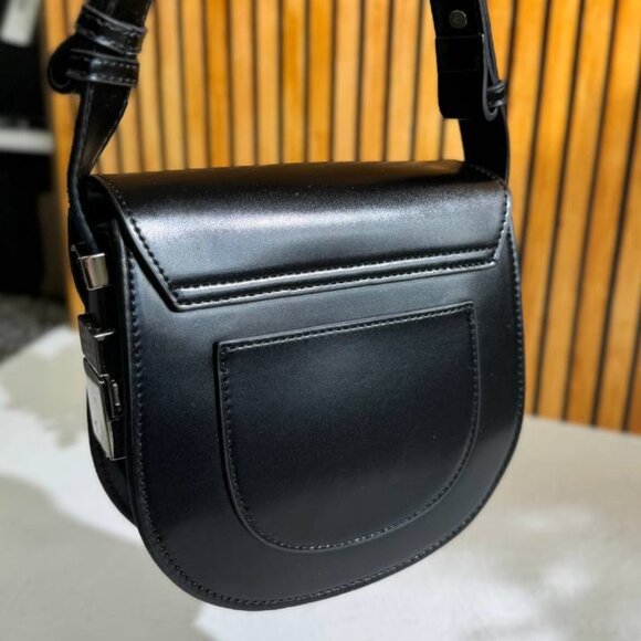 NeoLuxe™ – Modern Elegance Crossbody Bag | Vegan Leather | Adjustable Strap | 7. - Picture 13 of 14